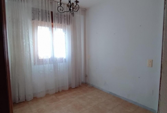 Resale - Apartment / flat - Torrevieja - La Mata