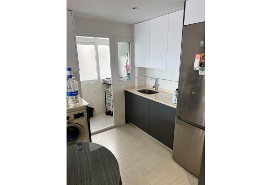 Herverkoop - Appartement / flat - Torrevieja - Playa del Cura