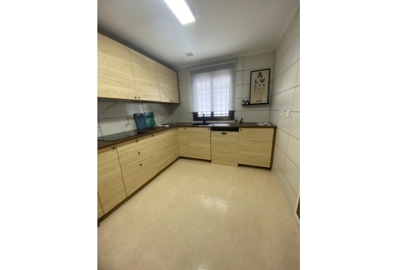 Resale - Townhouse - San Miguel de Salinas - Inland