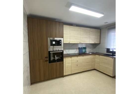 Resale - Townhouse - San Miguel de Salinas - Inland