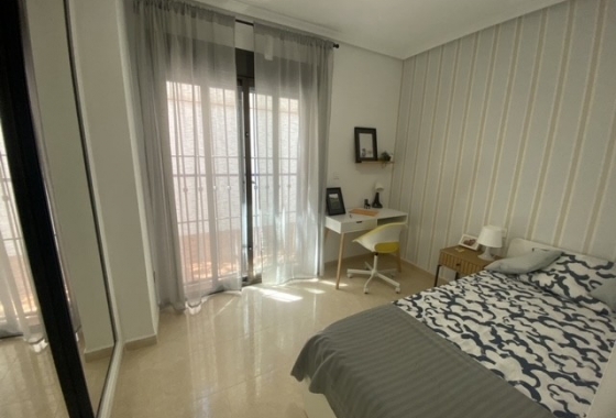 Resale - Townhouse - San Miguel de Salinas - Inland