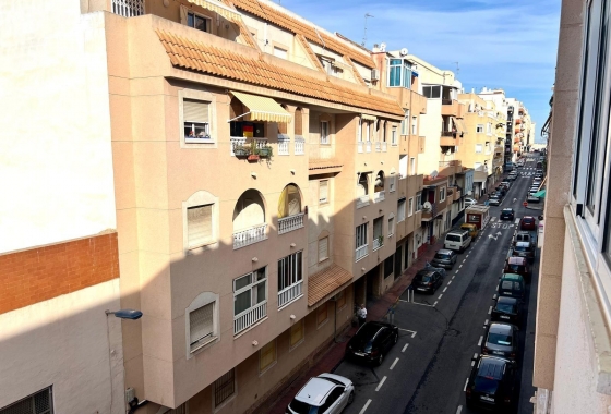 Wiederverkauf - Wohnung - Torrevieja - Centro