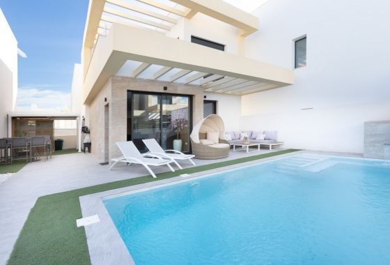 Reventa - Villa - Los Montesinos - Costa Blanca