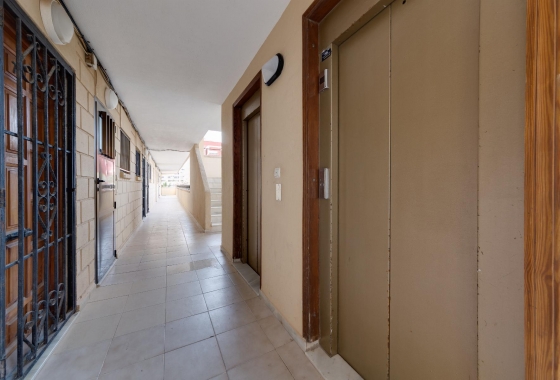 Resale - Apartment / flat - Torrevieja - Costa Blanca