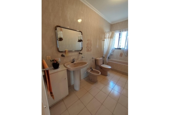 Herverkoop - Villa - Torrevieja - Estacion De Autobuses