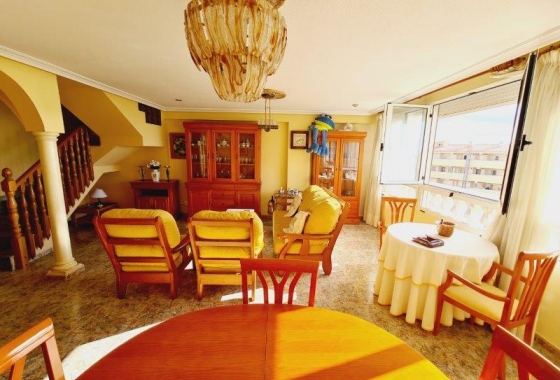 Resale - Apartment / flat - La Mata