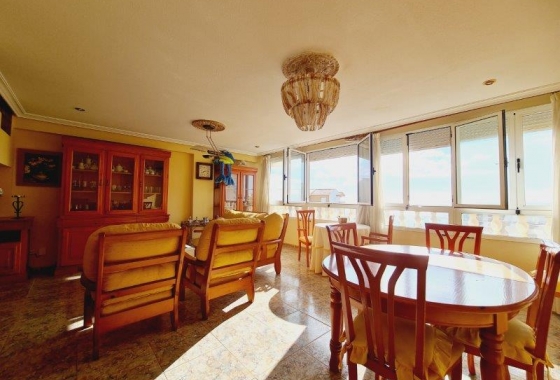 Resale - Apartment / flat - La Mata