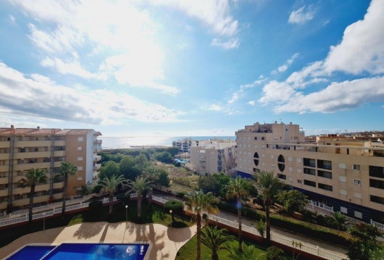 Resale - Apartment / flat - La Mata