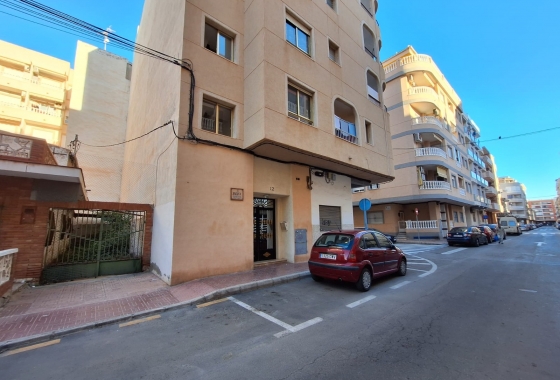 Herverkoop - Studio - Torrevieja - El Acequión - Los Náufragos