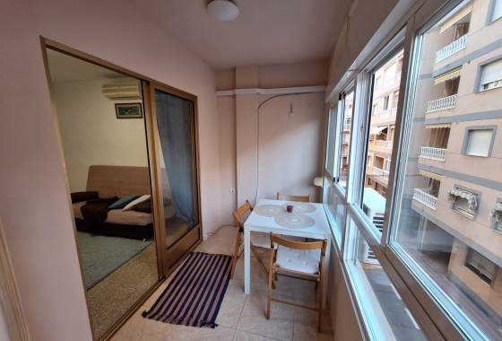 Herverkoop - Studio - Torrevieja - El Acequión - Los Náufragos