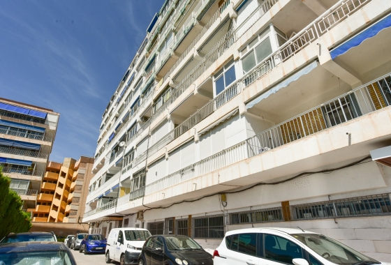 Resale - Apartment / flat - Torrevieja - El Acequión - Los Náufragos