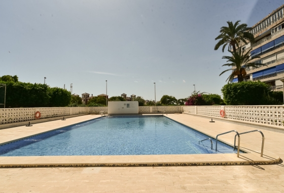 Resale - Apartment / flat - Torrevieja - El Acequión - Los Náufragos