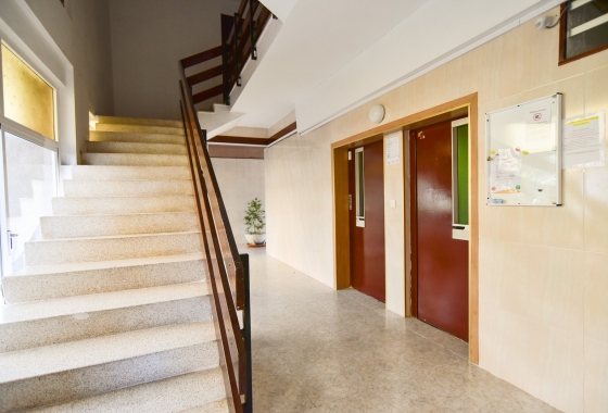 Resale - Apartment / flat - Torrevieja - El Acequión - Los Náufragos