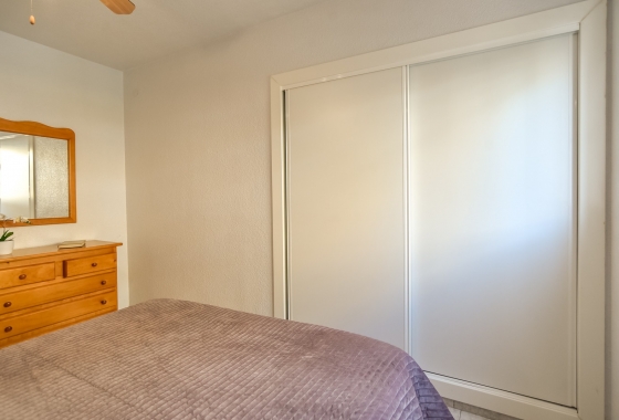 Resale - Apartment / flat - Torrevieja - El Acequión - Los Náufragos