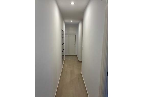 Wiederverkauf - Wohnung - Torrevieja - Centro