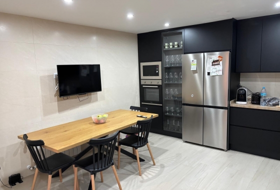 Wiederverkauf - Wohnung - Torrevieja - Centro