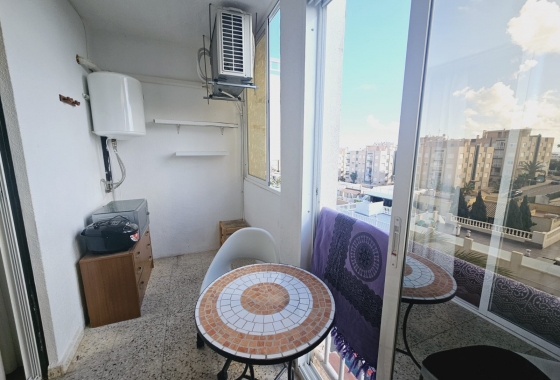 Resale - Apartment / flat - Torrevieja - Torrejón