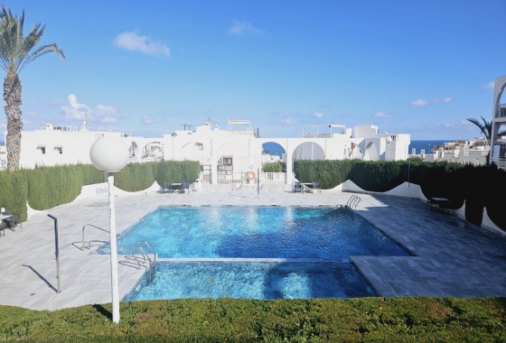 Resale - Apartment / flat - Torrevieja - Torrejón