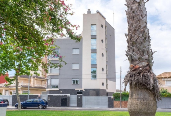 Herverkoop - Appartement / flat - Torrevieja - Estacion De Autobuses