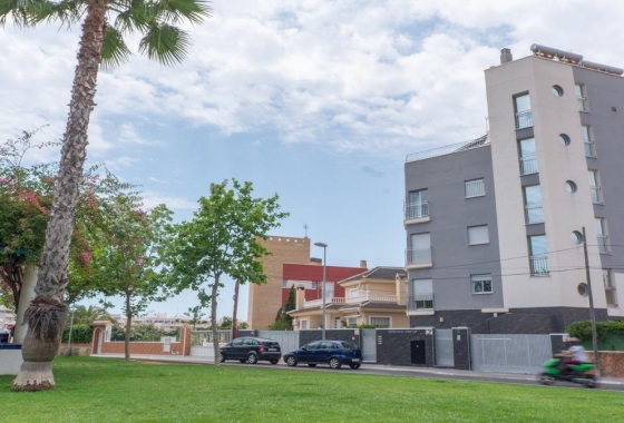 Herverkoop - Appartement / flat - Torrevieja - Estacion De Autobuses