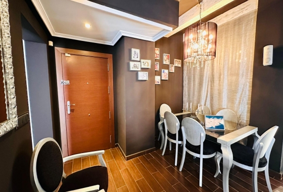 Herverkoop - Appartement / flat - Torrevieja - Estacion De Autobuses