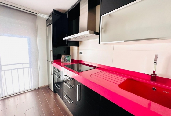 Herverkoop - Appartement / flat - Torrevieja - Estacion De Autobuses