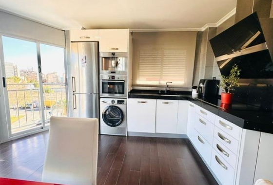 Herverkoop - Appartement / flat - Torrevieja - Estacion De Autobuses