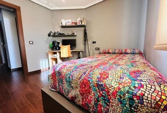 Herverkoop - Appartement / flat - Torrevieja - Estacion De Autobuses