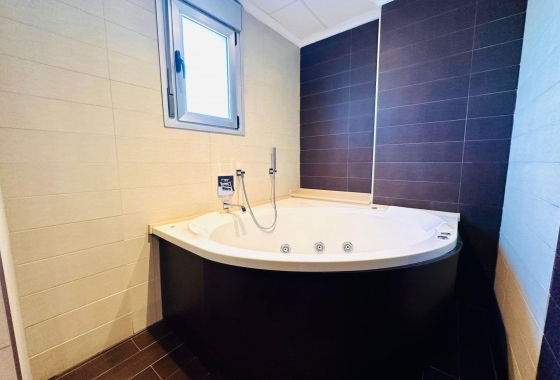 Herverkoop - Appartement / flat - Torrevieja - Estacion De Autobuses