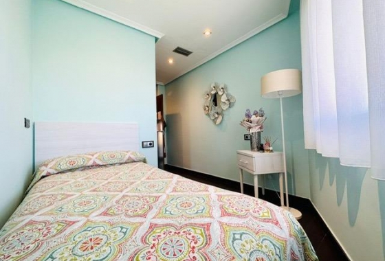 Herverkoop - Appartement / flat - Torrevieja - Estacion De Autobuses