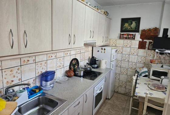 Resale - Apartment / flat - Torrevieja - La Mata