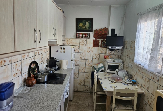 Resale - Apartment / flat - Torrevieja - La Mata