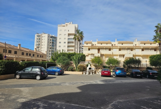 Resale - Apartment / flat - Torrevieja - La Mata