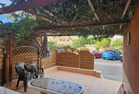 Resale - Apartment / flat - Torrevieja - La Mata