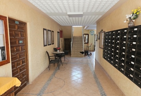 Resale - Apartment / flat - Torrevieja - La Mata