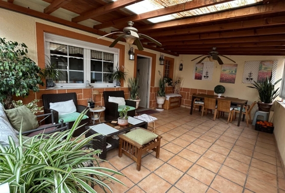 Herverkoop - Villa - Los Montesinos