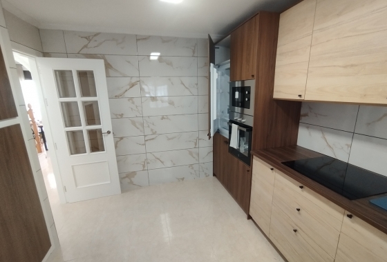 Wiederverkauf - Stadthaus - San Miguel de Salinas - Inland