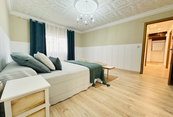 Herverkoop - Villa - Orihuela - Inland