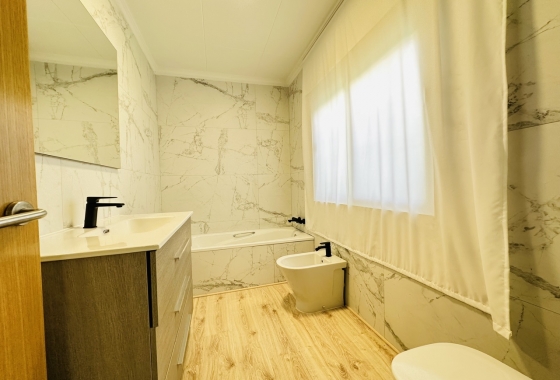 Herverkoop - Villa - Orihuela - Inland