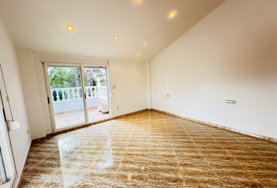 Herverkoop - Villa - Orihuela - Inland