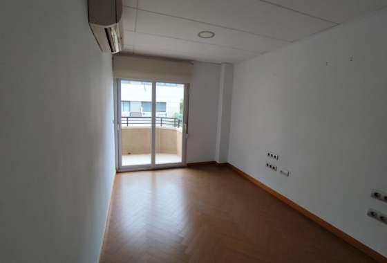 Wiederverkauf - Wohnung - Torrevieja - Puerto