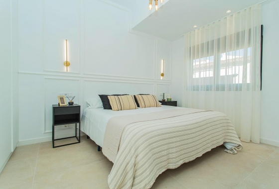 Wiederverkauf - Stadthaus - Torrevieja - La Siesta