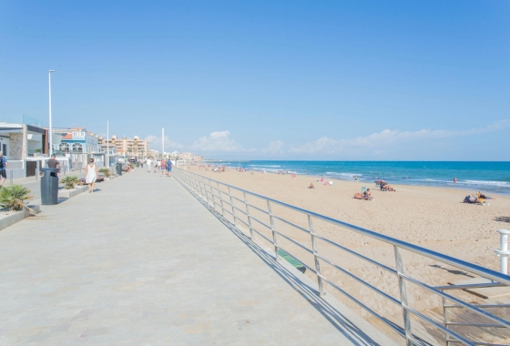 Wiederverkauf - Stadthaus - Torrevieja - La Siesta