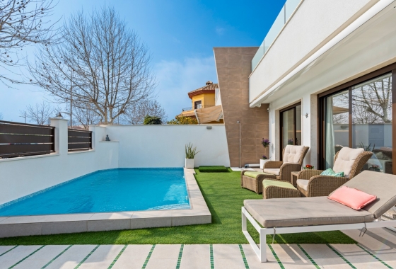 Resale - Villa - Pilar de la Horadada - Costa Blanca