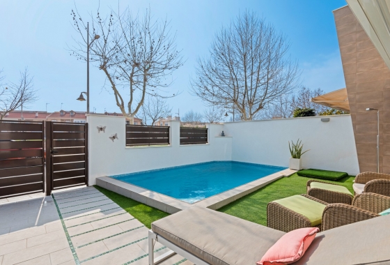 Resale - Villa - Pilar de la Horadada - Costa Blanca