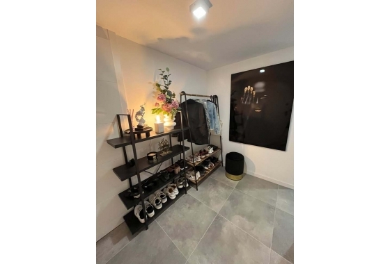 Reventa - Apartamento / piso - Finestrat