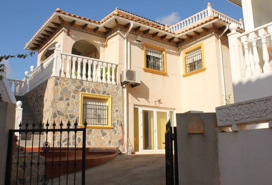 Resale - Villa - La Zenia - Costa Blanca