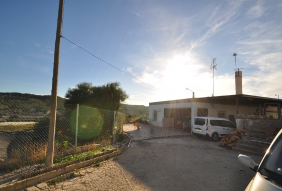 Wiederverkauf - Villa - Aspe - Inland