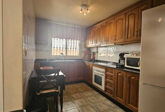 Herverkoop - Villa - Guardamar del Segura - Campomar