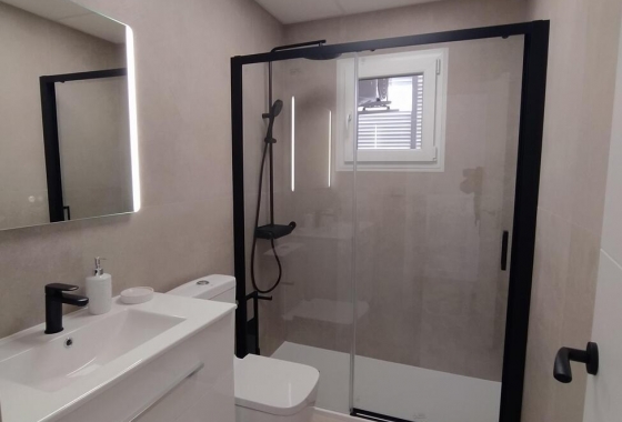 Wiederverkauf - Wohnung - Torrevieja - PARQUE DE LAS NACIONES